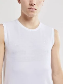Craft Fuseknit Light Mouwloos Ondershirt Wit Heren 11 Craft Fuseknit Light Mouwloos Ondershirt Wit Heren -Zwemartikelen Winkel 1908842 900000 fuseknit light rn sl c3 preview