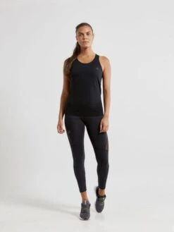 Craft Fuseknit Light Mouwloos Ondershirt Zwart Dames 12 Craft Fuseknit Light Mouwloos Ondershirt Zwart Dames -Zwemartikelen Winkel 1908845 999000 fuseknit light singlet c6 preview