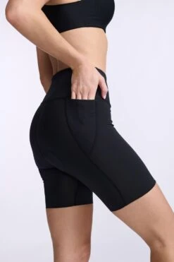 2XU Aero 7 Inch Tri Shorts Zwart/wit Dames -Zwemartikelen Winkel 2xu aero 7 inch tri short wt6435b blk wht 024