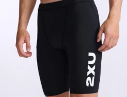 2XU Aero 9 Inch Tri Shorts Zwart Heren -Zwemartikelen Winkel 2xu aero 9 inch tri short mt6430b blk wht 020