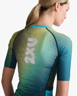 2XU Aero Tri Top Korte Mouw Blauw/groen Dames -Zwemartikelen Winkel 2xu aero sleeved top wt6666a cya wht 024