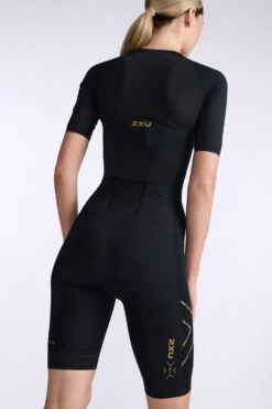 2XU Light Speed Trisuit Korte Mouw Zwart Dames -Zwemartikelen Winkel 2xu light speed sleeved trisuit korte mouw wt7018d blk gld 023