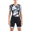2XU Compression Korte Mouw Trisuit Zwart/wit Dames 2 2XU Compression Korte Mouw Trisuit Zwart/wit Dames -Zwemartikelen Winkel 2xu trisuits dames compression korte mouw zwart cro wt5521d 01 high