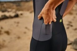 Zone3 Aquaflo Plus Mouwloos Trisuit Zwart Dames -Zwemartikelen Winkel aquaflo 21copy