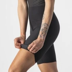 Castelli Elite Speed Suit Mouwloos Zwart Dames -Zwemartikelen Winkel castelli speedsuit elite dames 22098 010 04