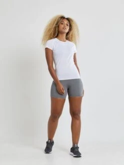 Craft Pro Dry Nanoweight Korte Mouw Ondershirt Wit Dames -Zwemartikelen Winkel craft onderkleding shirts korte mouw dames pro dry nanoweight short sleeve 1908854 900000