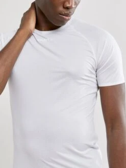 Craft Pro Dry Nanoweight Korte Mouw Ondershirt Wit Heren -Zwemartikelen Winkel craft onderkleding shirts korte mouw heren pro dry nanoweight short sleeve 1908851 900000