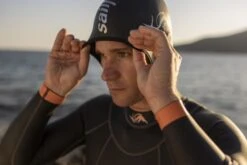 Sailfish Verstelbare Neopreen Swim Cap Zwart -Zwemartikelen Winkel sailfish neoprene swim cap 11