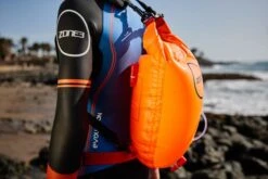 Zone3 Swimrun Rugzak Buoy Oranje -Zwemartikelen Winkel swimrun bouy rucksack 2