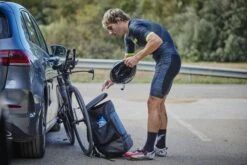 Zone3 Transition Rugzak Met Helm Compartiment Zwart -Zwemartikelen Winkel zone3 triathlon tassen transition backpack eva zwart ra20tranb101 013