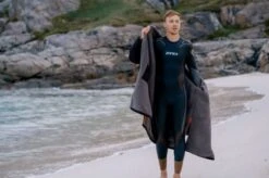 Zone3 Oversized Heat Tech Polar Fleece Parka Jas -Zwemartikelen Winkel zone3 zwemaccessoires oversize heat teach parka robe 12